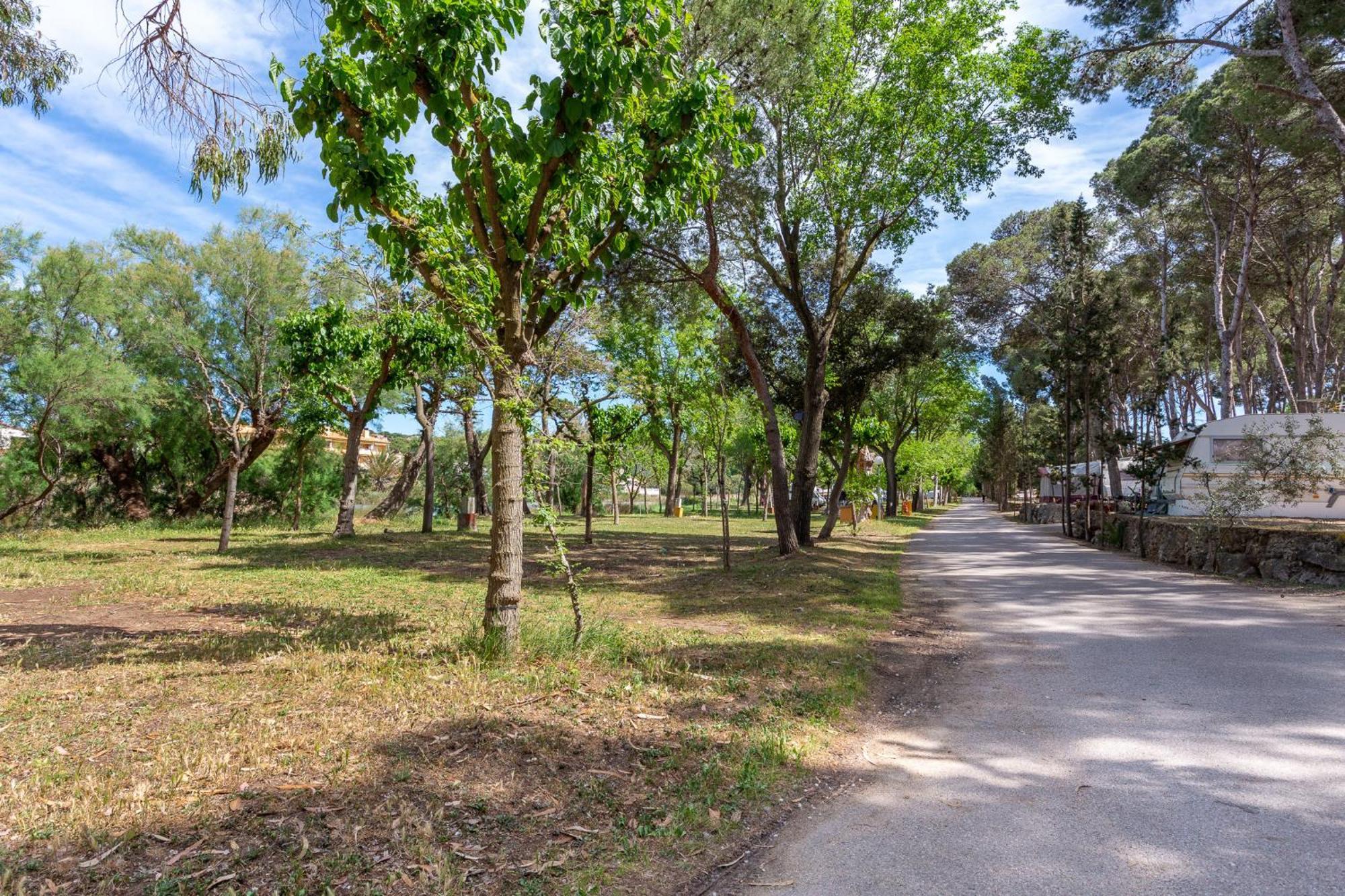 L' Escala Bungalow Forest מראה חיצוני תמונה